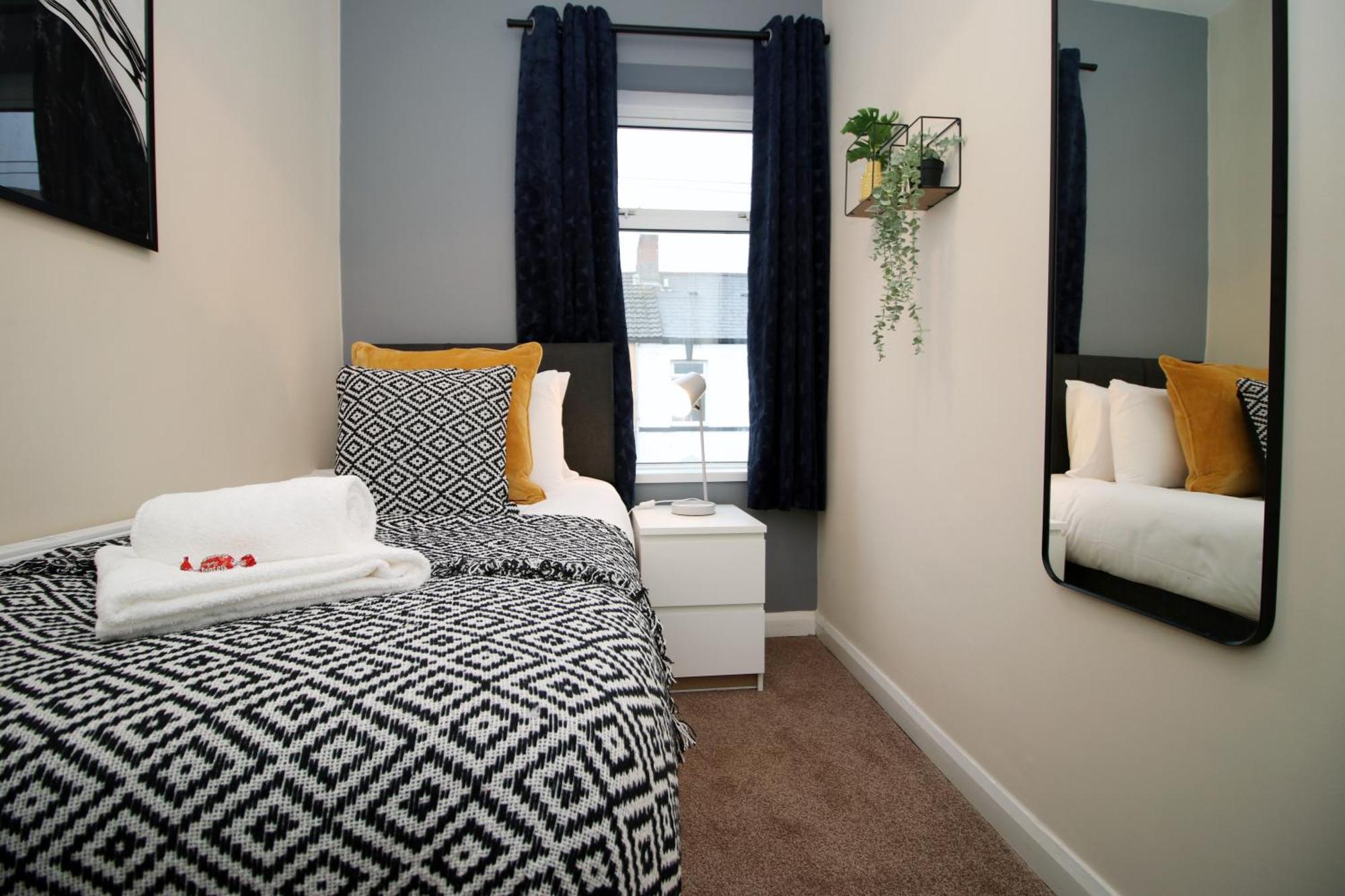 Spacious 4 Bedroom House - Moira Lodge By Ty Sa Cardiff Exterior foto